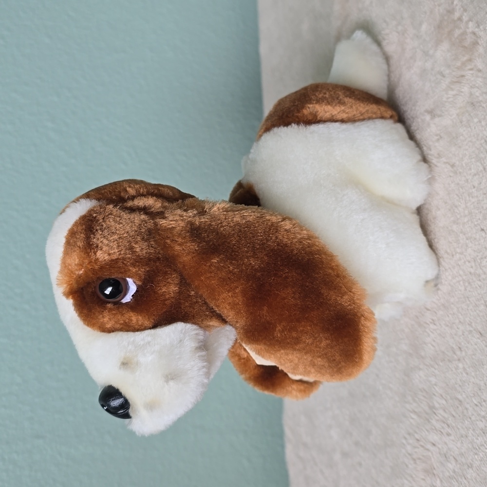 Hush Puppies Basset Hound Advertising Stuffed Animal Dog, Wolverine Worldwide